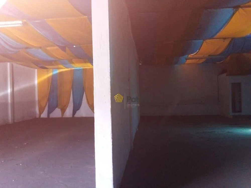 Loja-Salão, 1304 m² - Foto 1