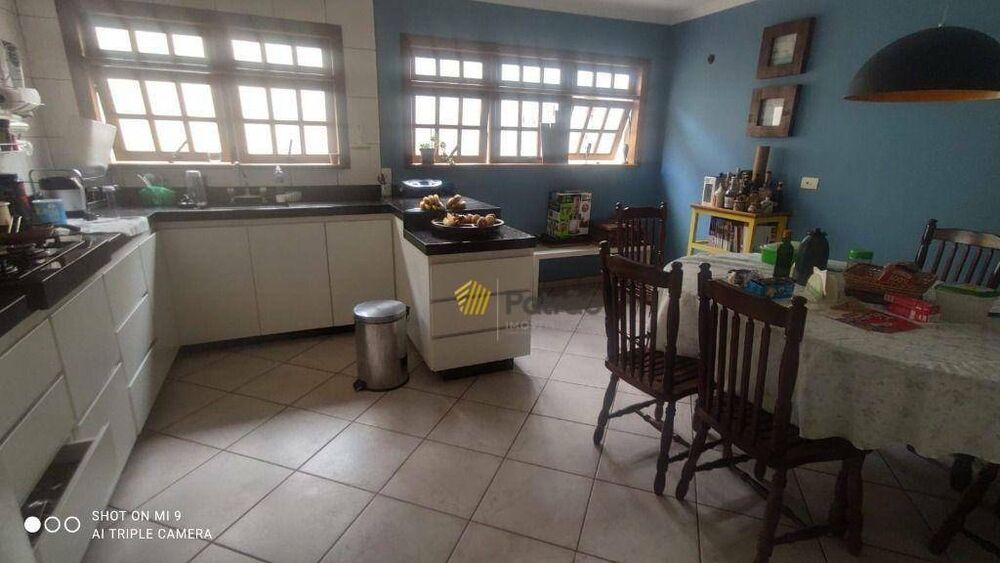 Sobrado, 3 quartos, 320 m² - Foto 13