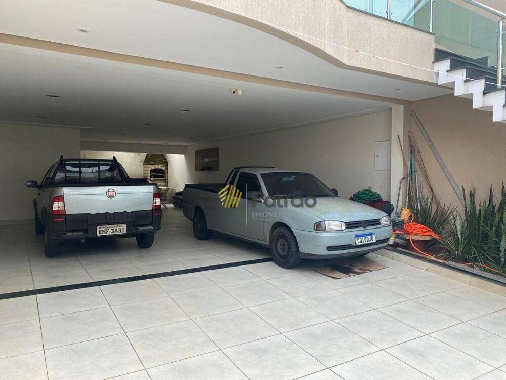 Sobrado, 3 quartos, 274 m² - Foto 4