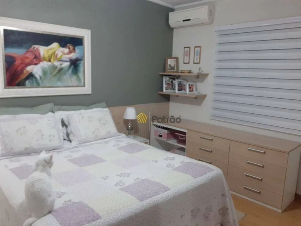 Casa, 4 quartos, 248 m² - Foto 5