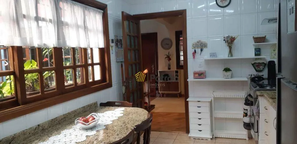 Casa, 4 quartos, 248 m² - Foto 3