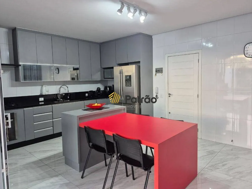 Sobrado, 4 quartos, 316 m² - Foto 9
