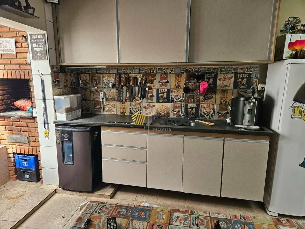 Sobrado, 3 quartos, 220 m² - Foto 3