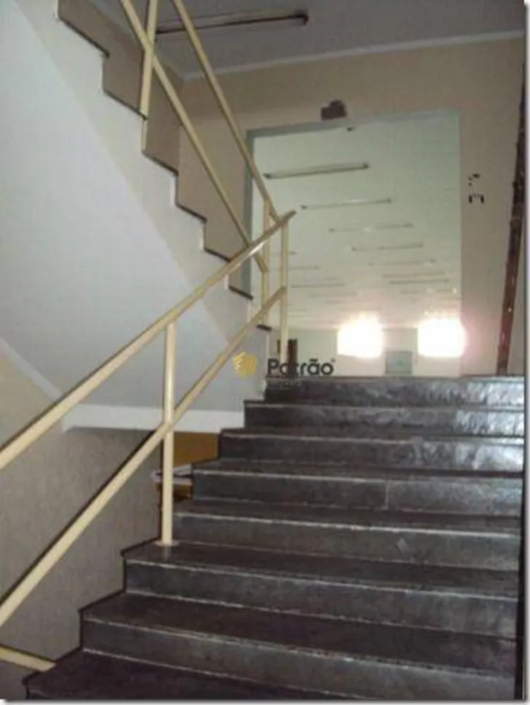 Sala-Conjunto, 300 m² - Foto 1