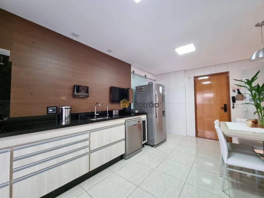 Apartamento, 4 quartos, 205 m² - Foto 8
