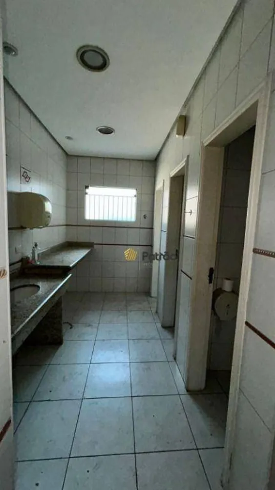 Prédio Inteiro, 2000 m² - Foto 1