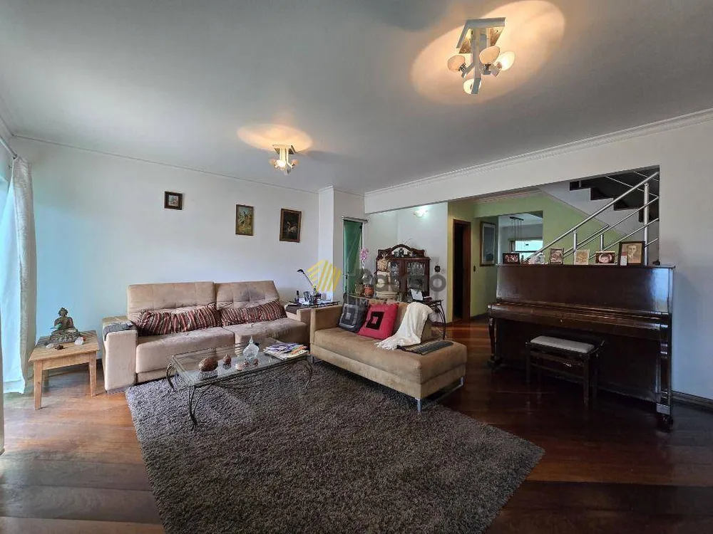 Sobrado, 3 quartos, 260 m² - Foto 1