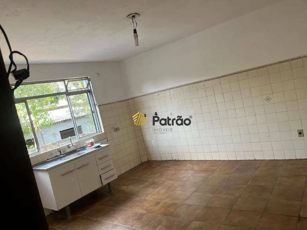 Casa, 2 quartos, 205 m² - Foto 2