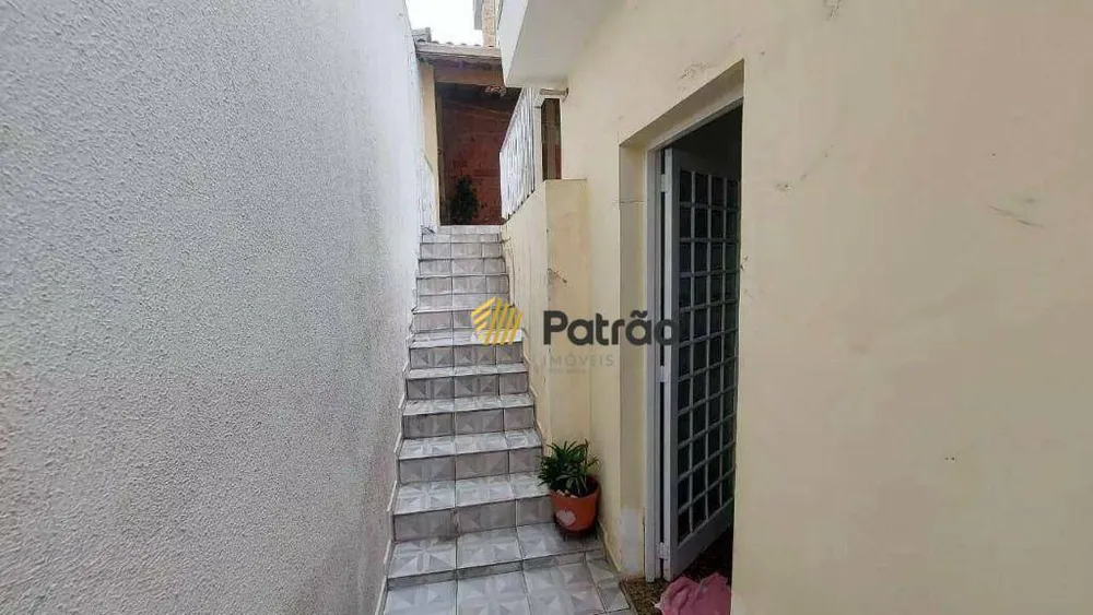 Casa, 3 quartos, 210 m² - Foto 2