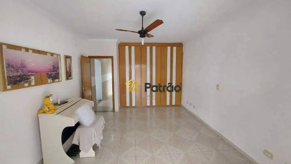 Casa, 3 quartos, 210 m² - Foto 12