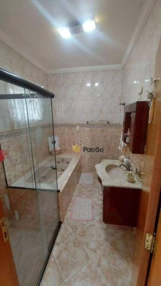 Casa, 3 quartos, 210 m² - Foto 15