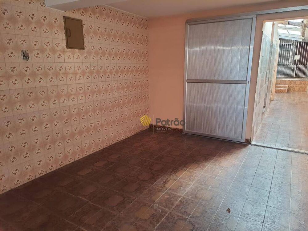 Casa, 2 quartos, 225 m² - Foto 1