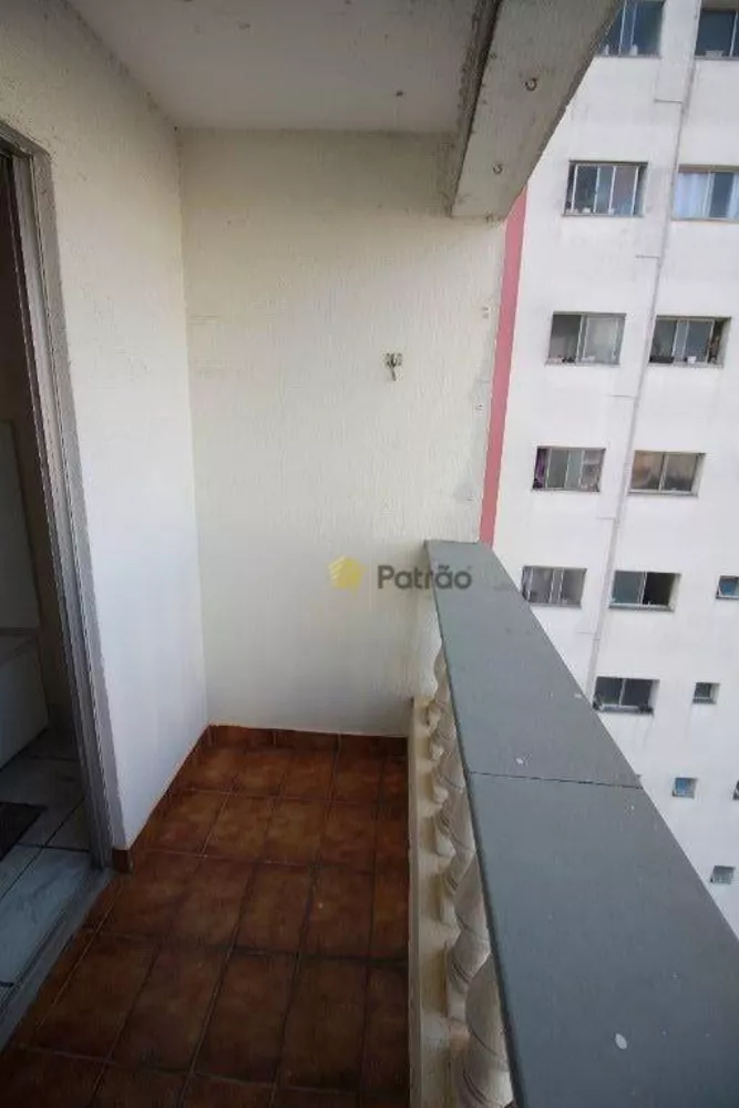 Apartamento para alugar com 2 quartos, 83m² - Foto 4