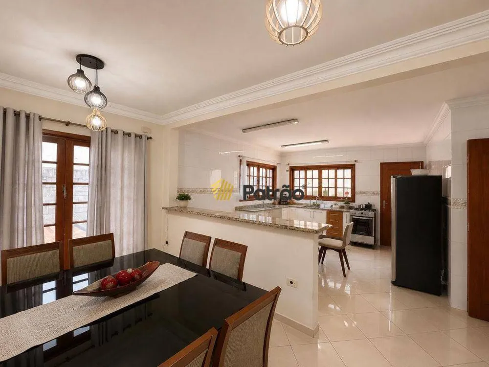 Casa, 3 quartos, 351 m² - Foto 3