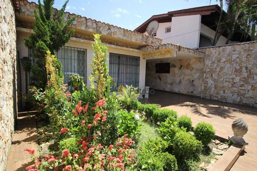 Casa, 3 quartos, 150 m² - Foto 1
