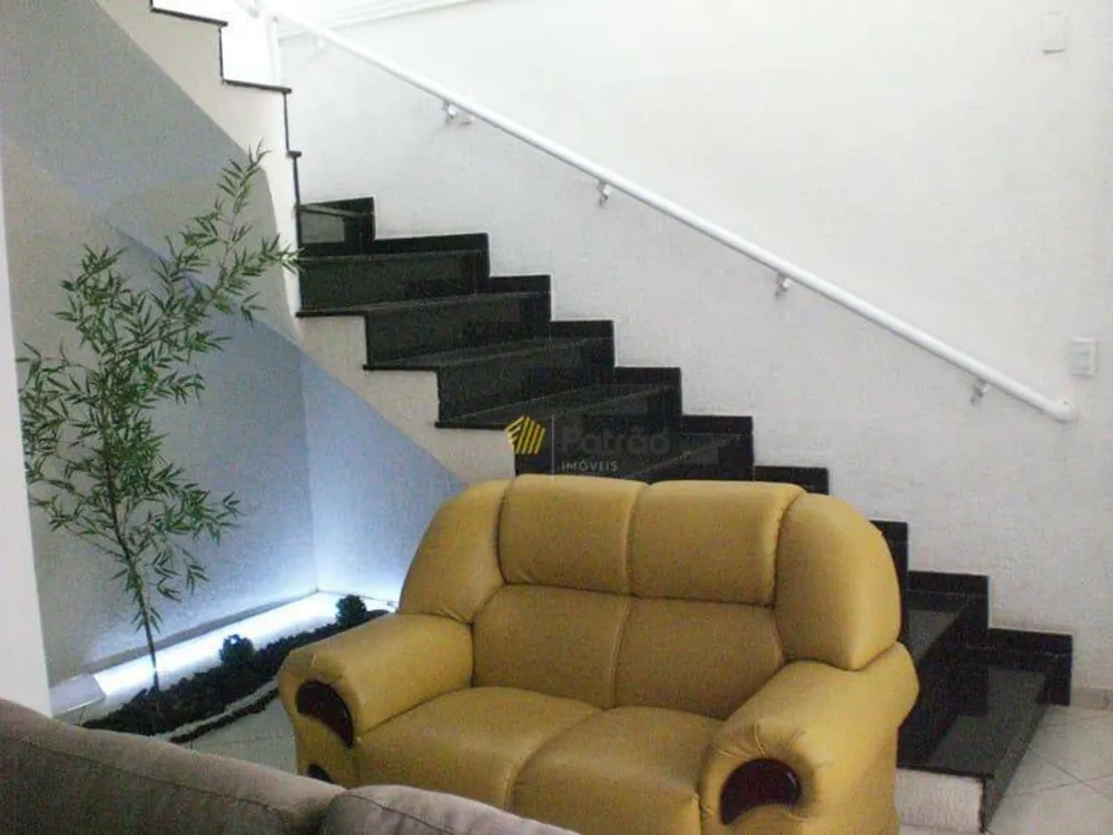 Casa, 4 quartos, 318 m² - Foto 2