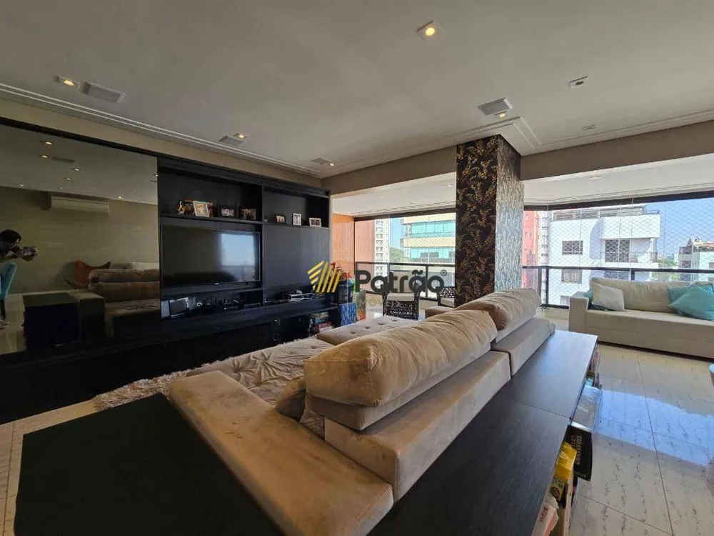 Apartamento, 3 quartos, 200 m² - Foto 1