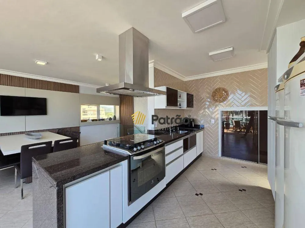 Cobertura, 4 quartos, 233 m² - Foto 9