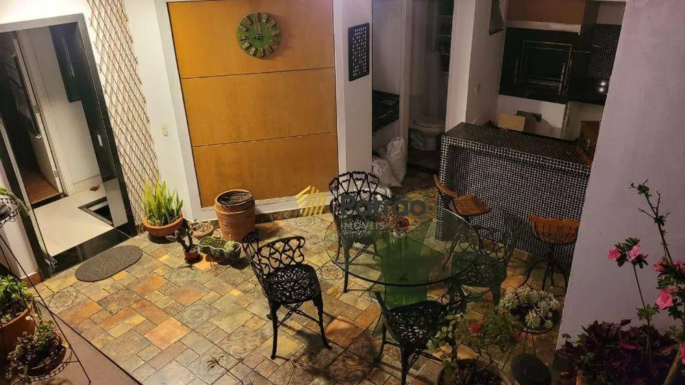 Cobertura, 3 quartos, 196 m² - Foto 3
