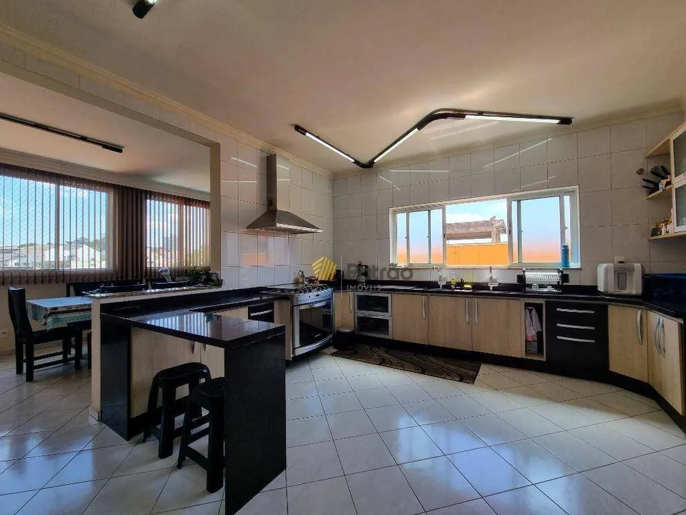 Sobrado, 3 quartos, 550 m² - Foto 5
