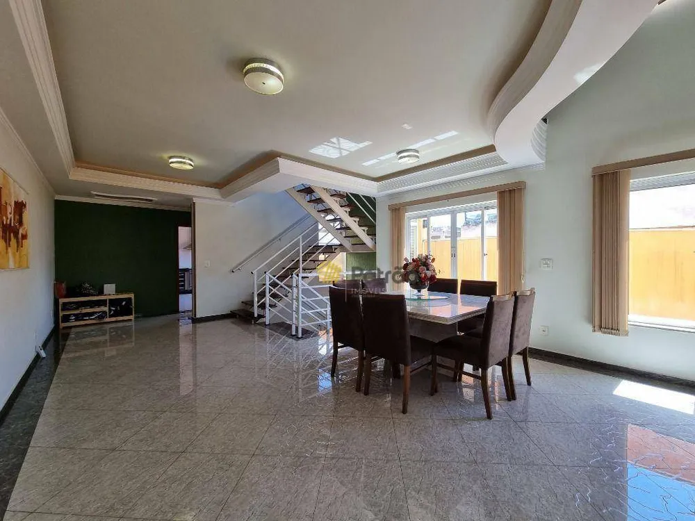Sobrado, 3 quartos, 550 m² - Foto 4