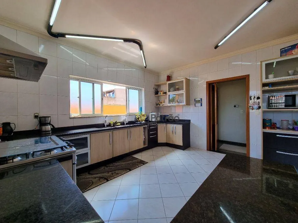 Sobrado, 3 quartos, 550 m² - Foto 6