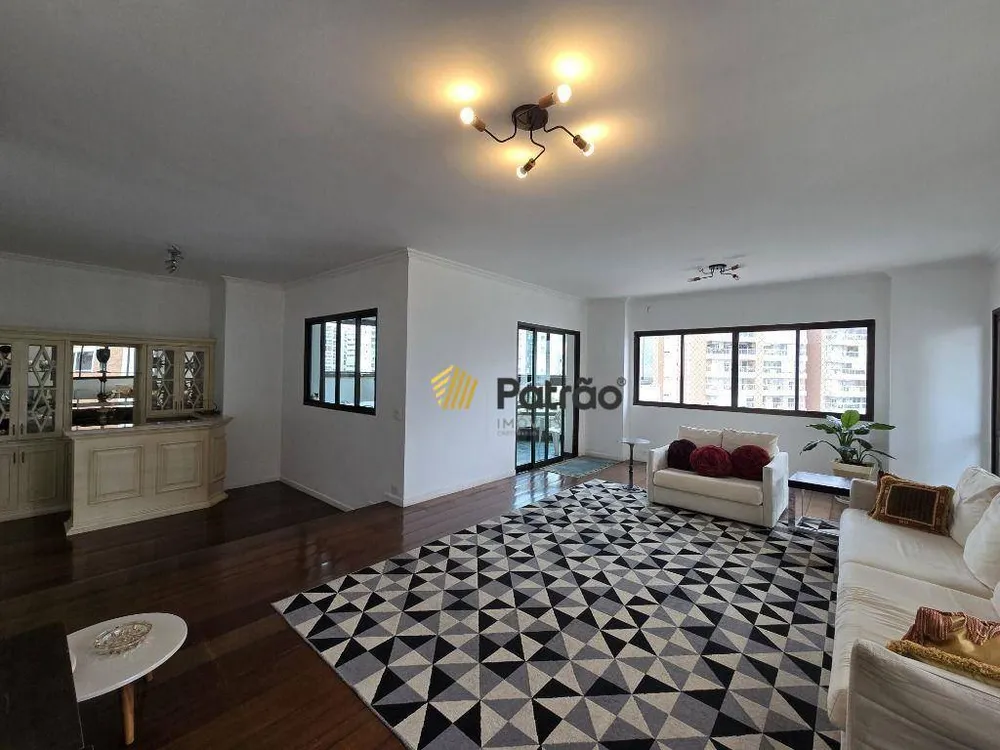 Apartamento, 4 quartos, 225 m² - Foto 1
