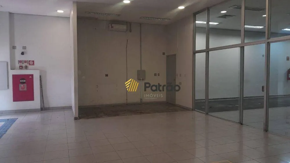Loja-Salão, 550 m² - Foto 1