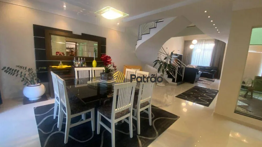 Casa, 3 quartos, 297 m² - Foto 6