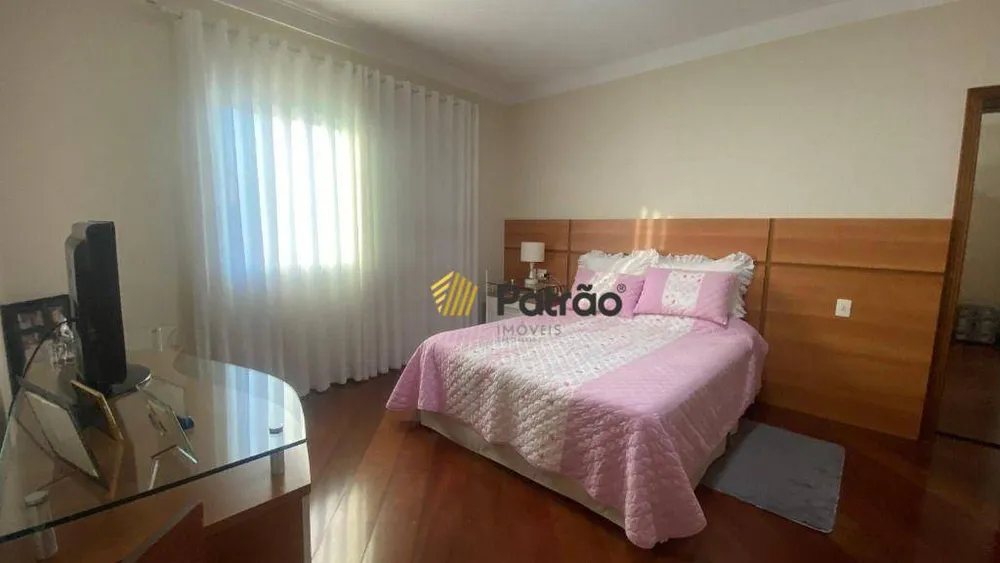 Casa, 3 quartos, 297 m² - Foto 9