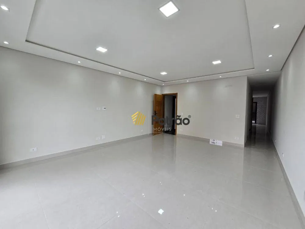 Sobrado, 3 quartos, 223 m² - Foto 1