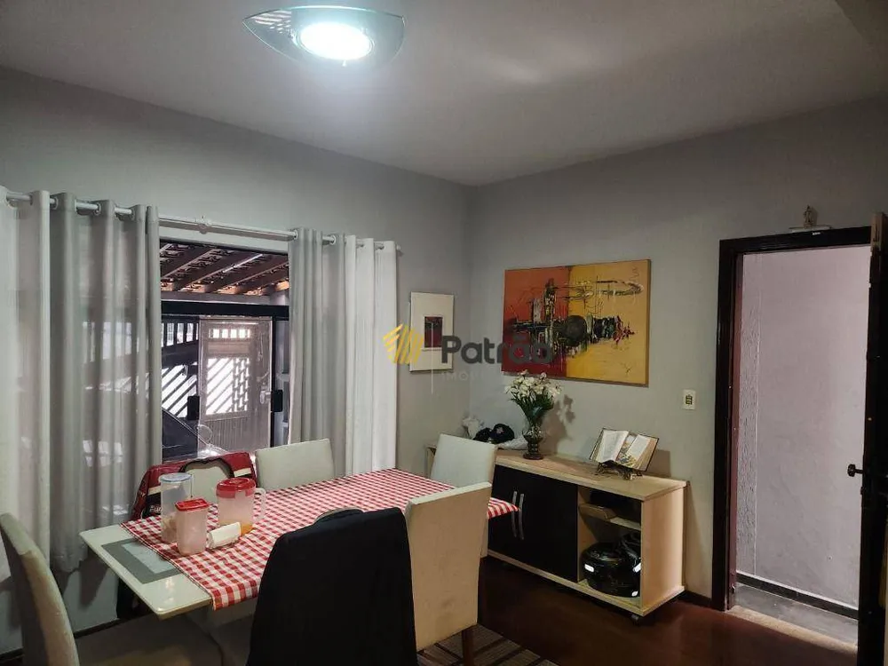 Sobrado, 3 quartos, 210 m² - Foto 3