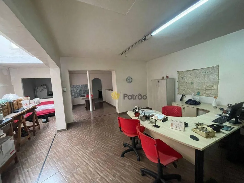 Sobrado, 3 quartos, 195 m² - Foto 2
