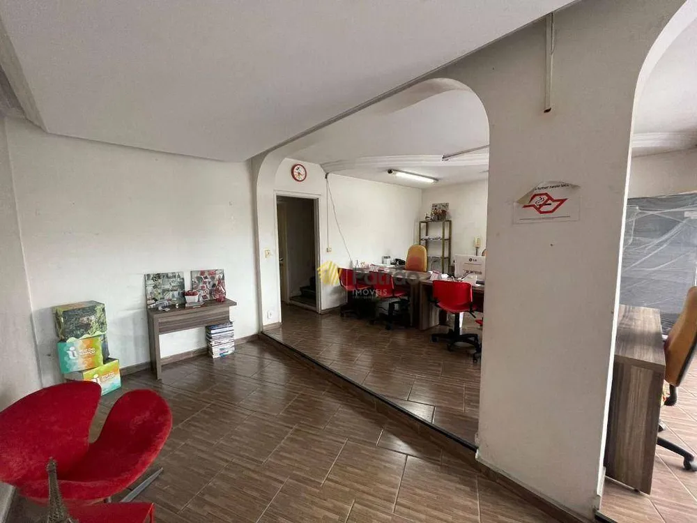 Sobrado, 3 quartos, 195 m² - Foto 1