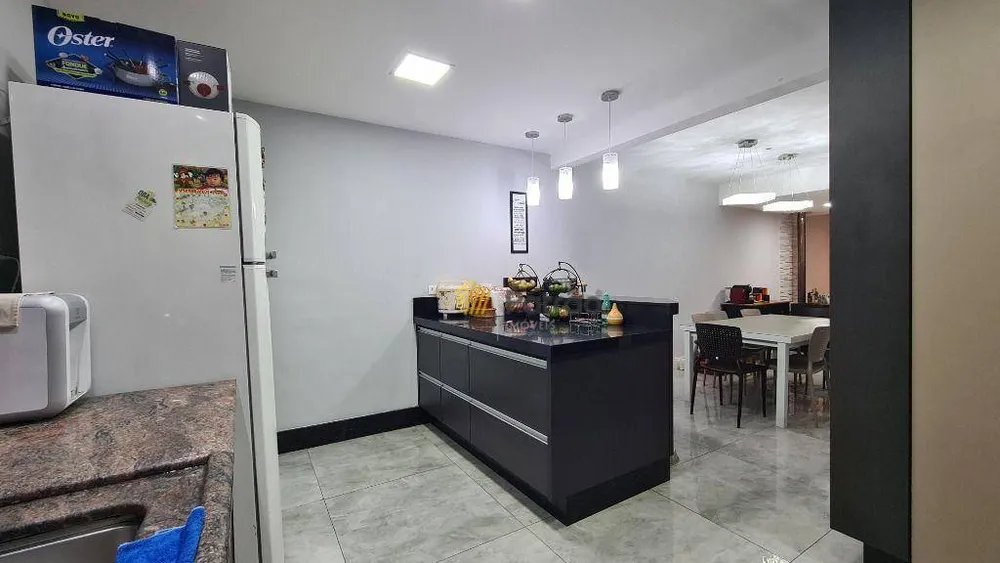 Sobrado, 5 quartos, 306 m² - Foto 14