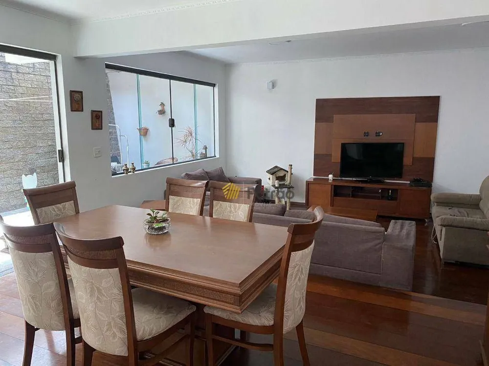 Sobrado, 5 quartos, 310 m² - Foto 2