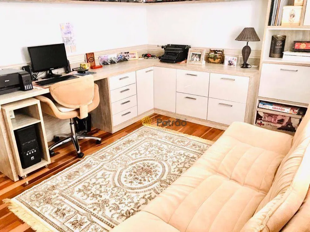 Sobrado, 3 quartos, 300 m² - Foto 2