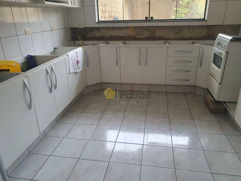 Sobrado, 3 quartos, 400 m² - Foto 1