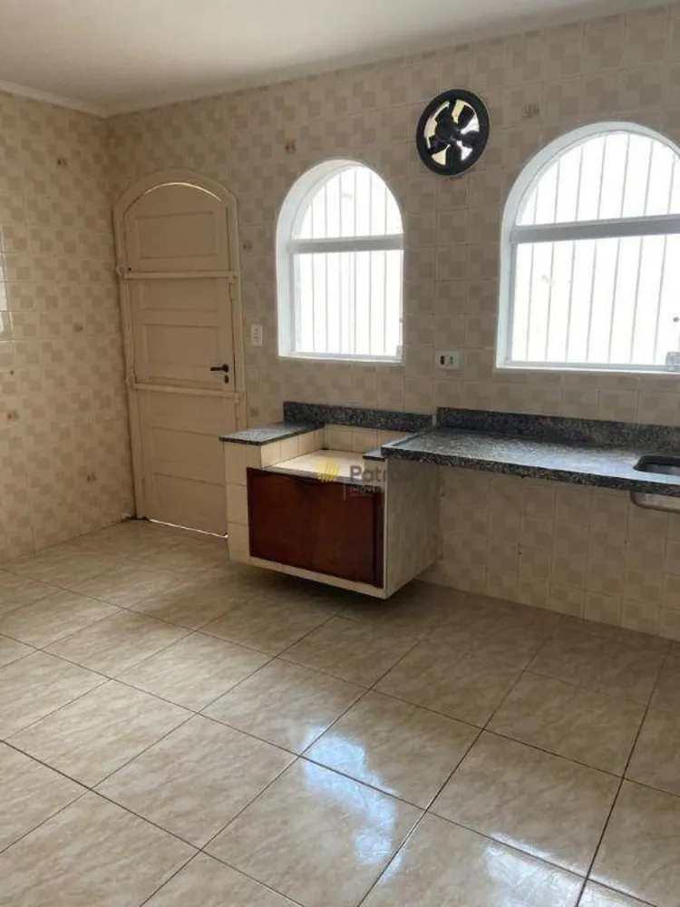 Sobrado, 3 quartos, 175 m² - Foto 2