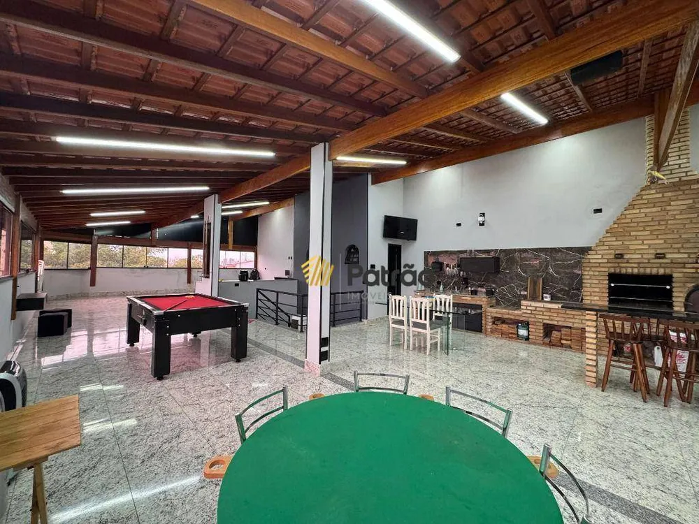 Sobrado, 3 quartos, 356 m² - Foto 2