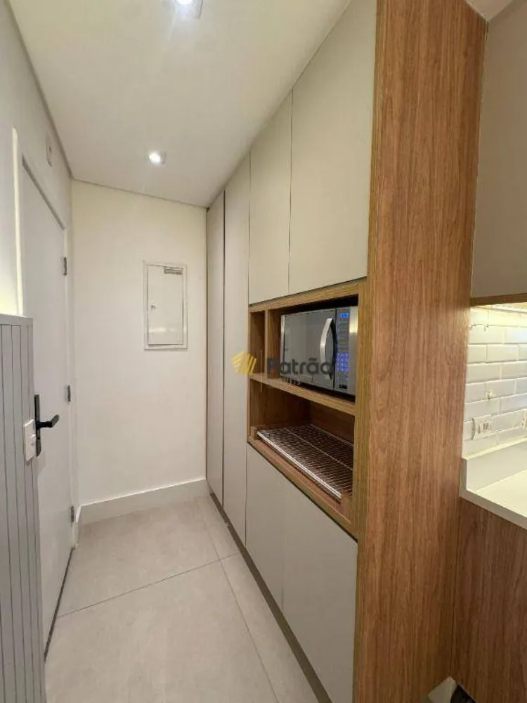 Apartamento, 3 quartos, 170 m² - Foto 2