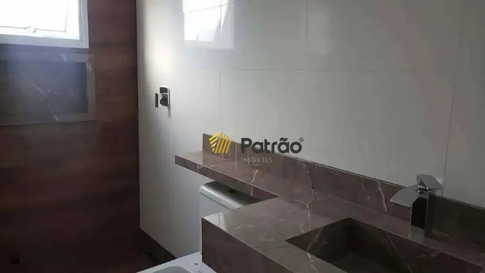 Sobrado, 3 quartos, 182 m² - Foto 2