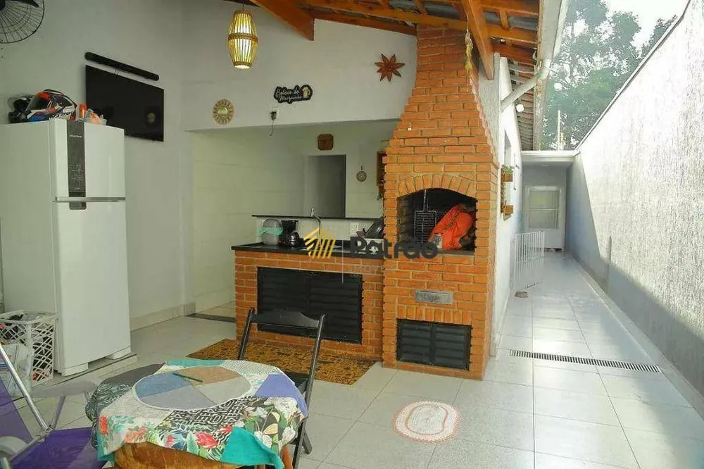 Casa, 2 quartos, 72 m² - Foto 1