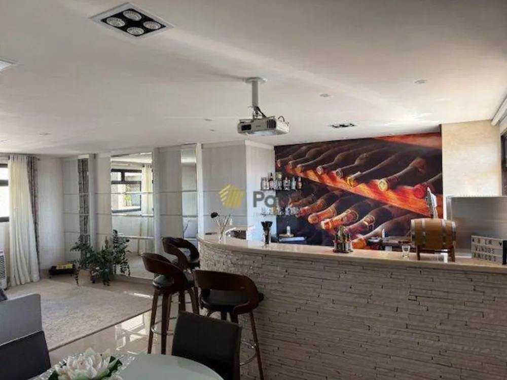 Cobertura, 3 quartos, 267 m² - Foto 4