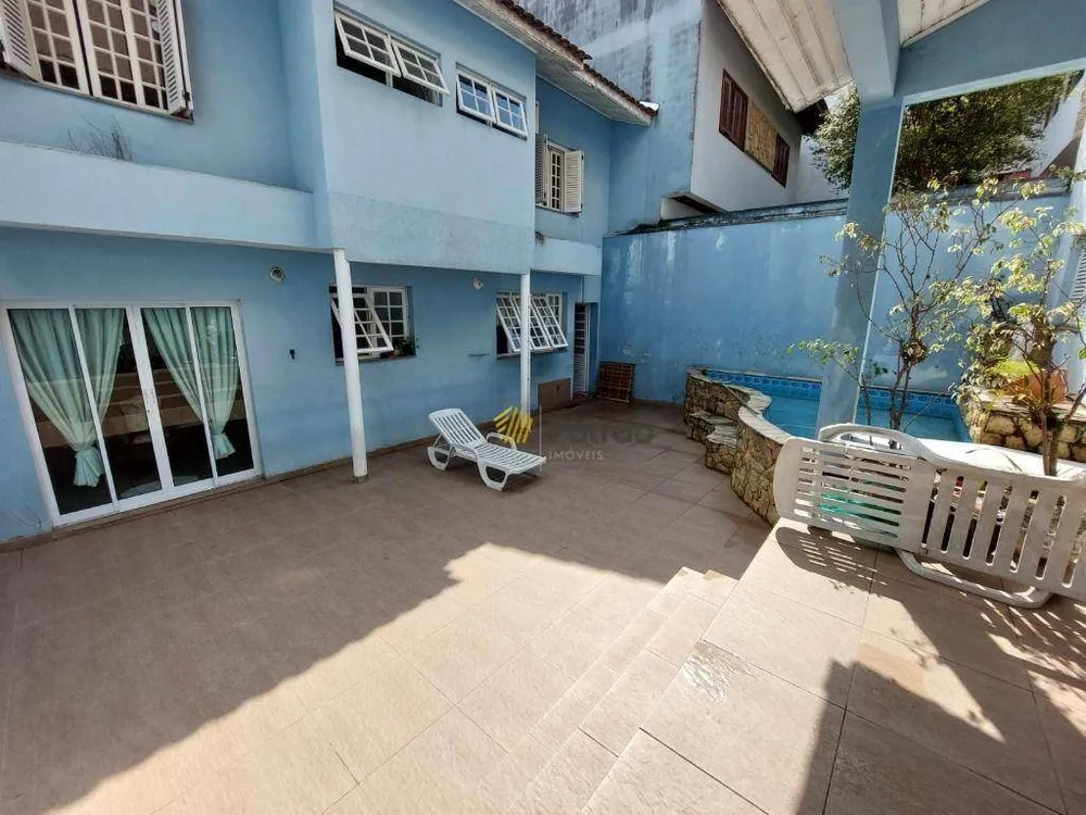 Sobrado, 3 quartos, 326 m² - Foto 3