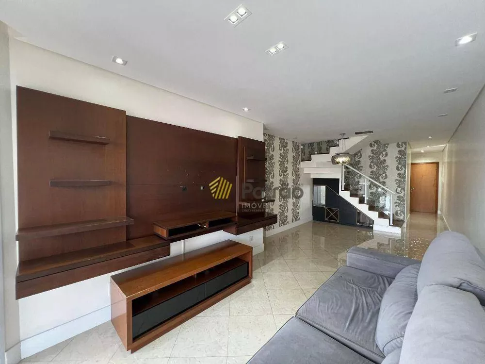 Cobertura, 3 quartos, 237 m² - Foto 1