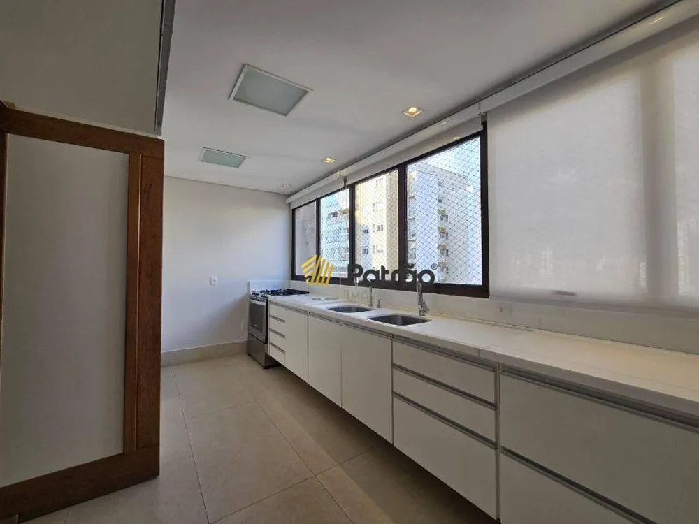 Apartamento, 3 quartos, 260 m² - Foto 3