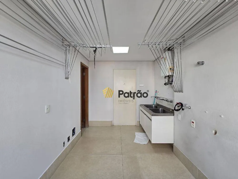 Apartamento, 3 quartos, 260 m² - Foto 1