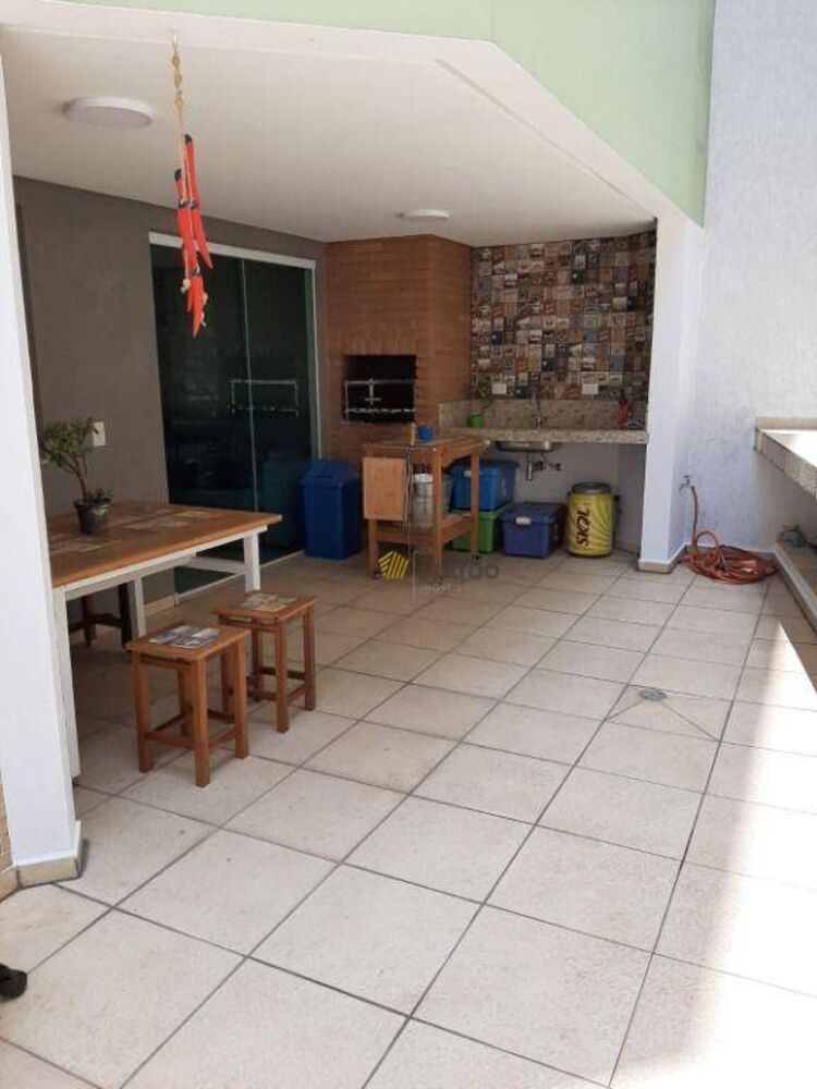 Apartamento à venda com 3 quartos, 153m² - Foto 6