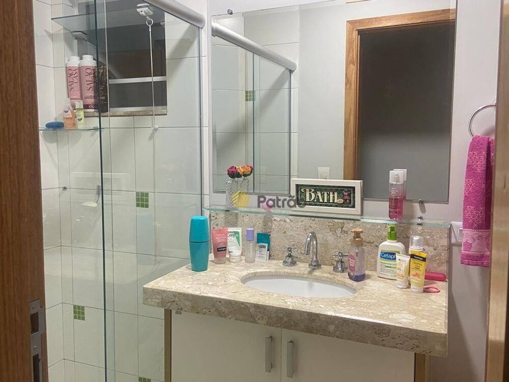 Apartamento à venda com 3 quartos, 153m² - Foto 4